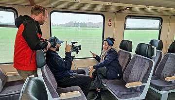 BBC Filmteam an Bord des RB 65 BBC Filmteam an Bord des RB 65
