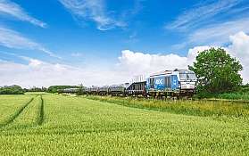 Der blaue AUTOZUG Sylt auf dem Weg nach Sylt Der blaue AUTOZUG Sylt auf dem Weg nach Sylt